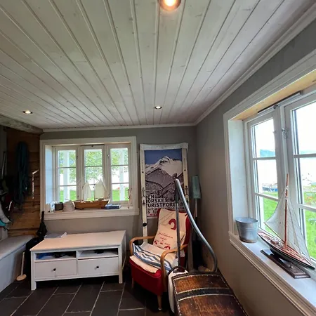 Vakantiehuis Charming House By The Fjord Stryn